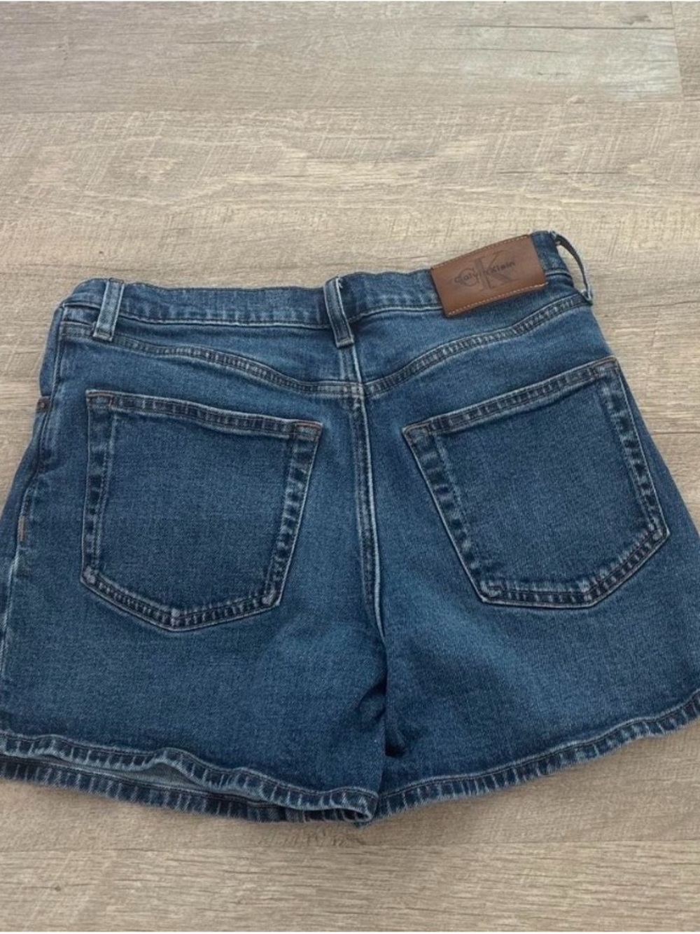 Calvin Klein Women's Mid-Rise Blue Denim Shorts